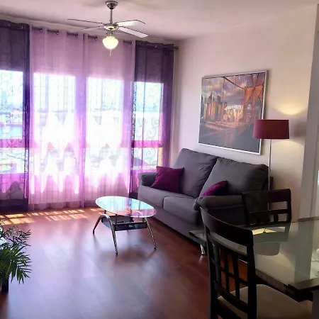 Con Vistas Apartment *